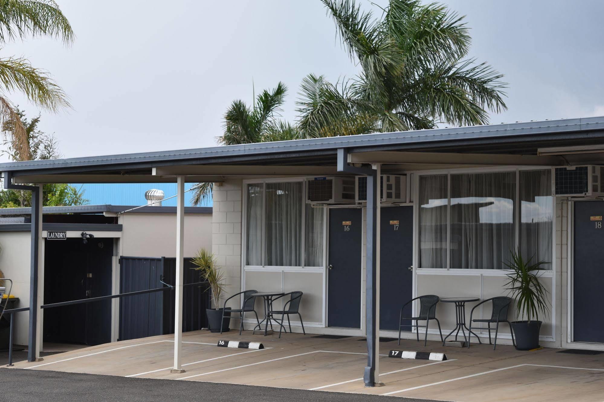 Black Diamond Motel Blackwater Exterior foto